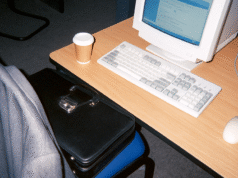 5 AIs Helped Me Write a CV Using Nothing But Basic Life Skills